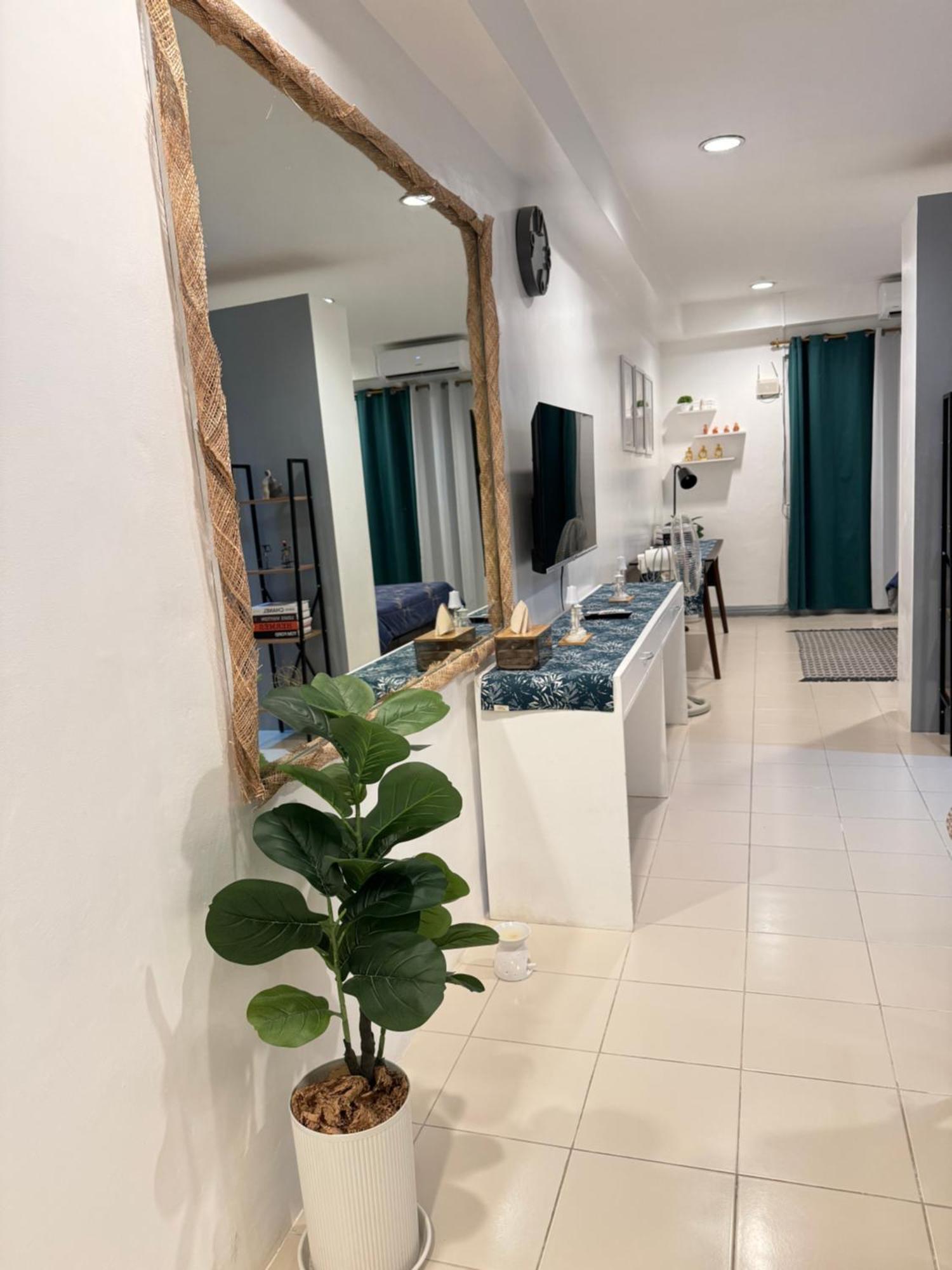 Charm'S Place Olongapo Ngoại thất bức ảnh