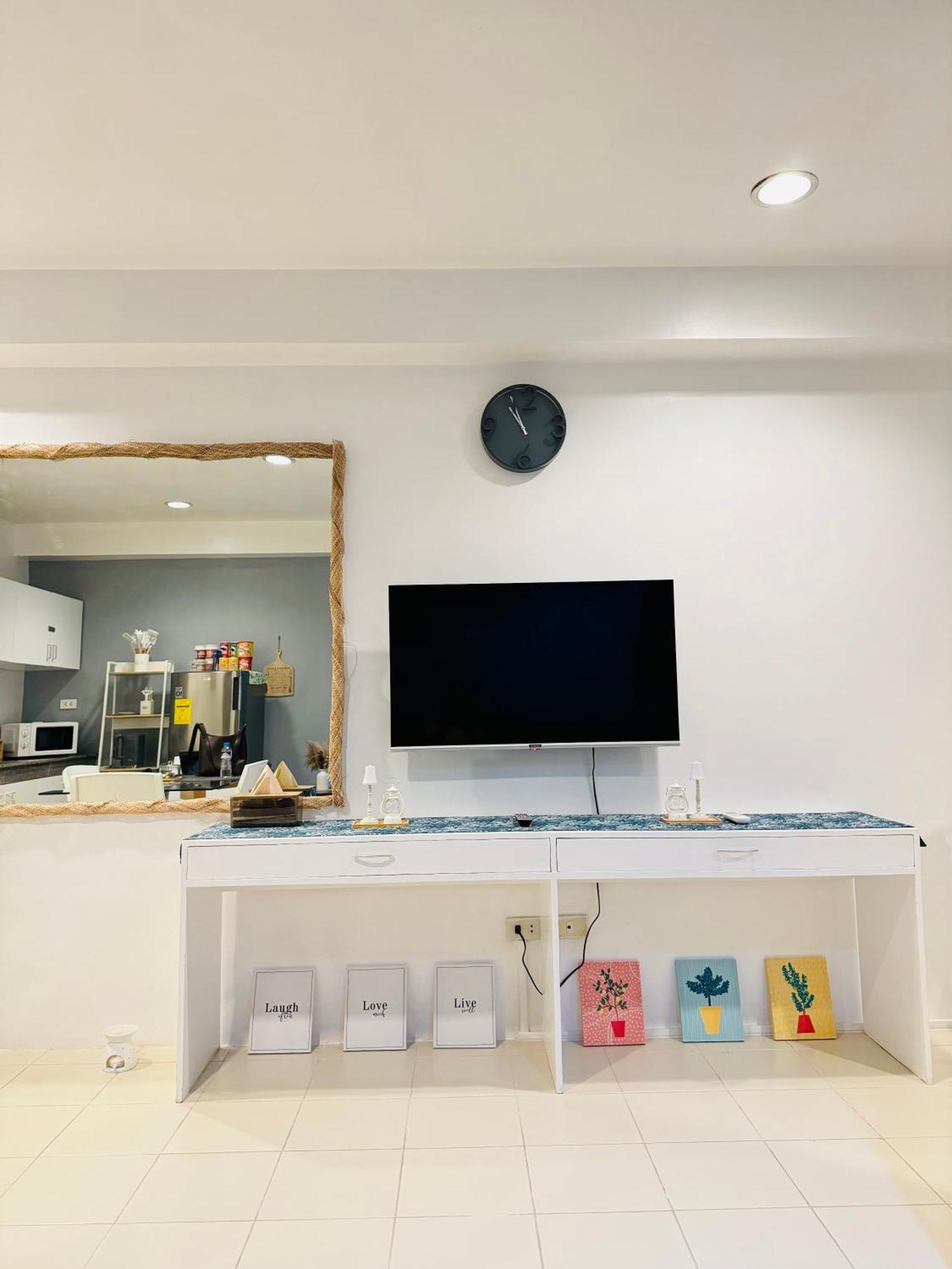 Charm'S Place Olongapo Ngoại thất bức ảnh