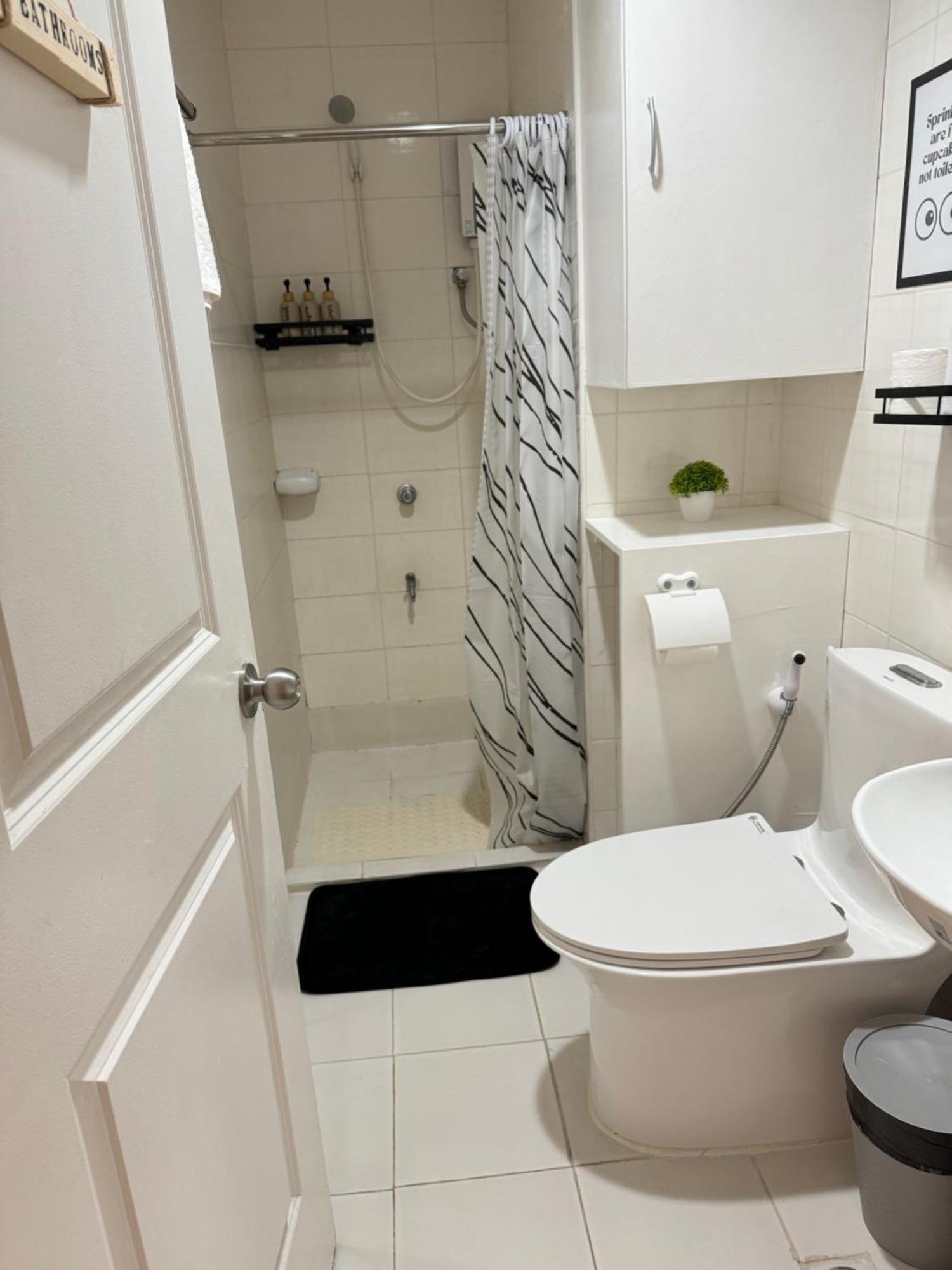 Charm'S Place Olongapo Ngoại thất bức ảnh